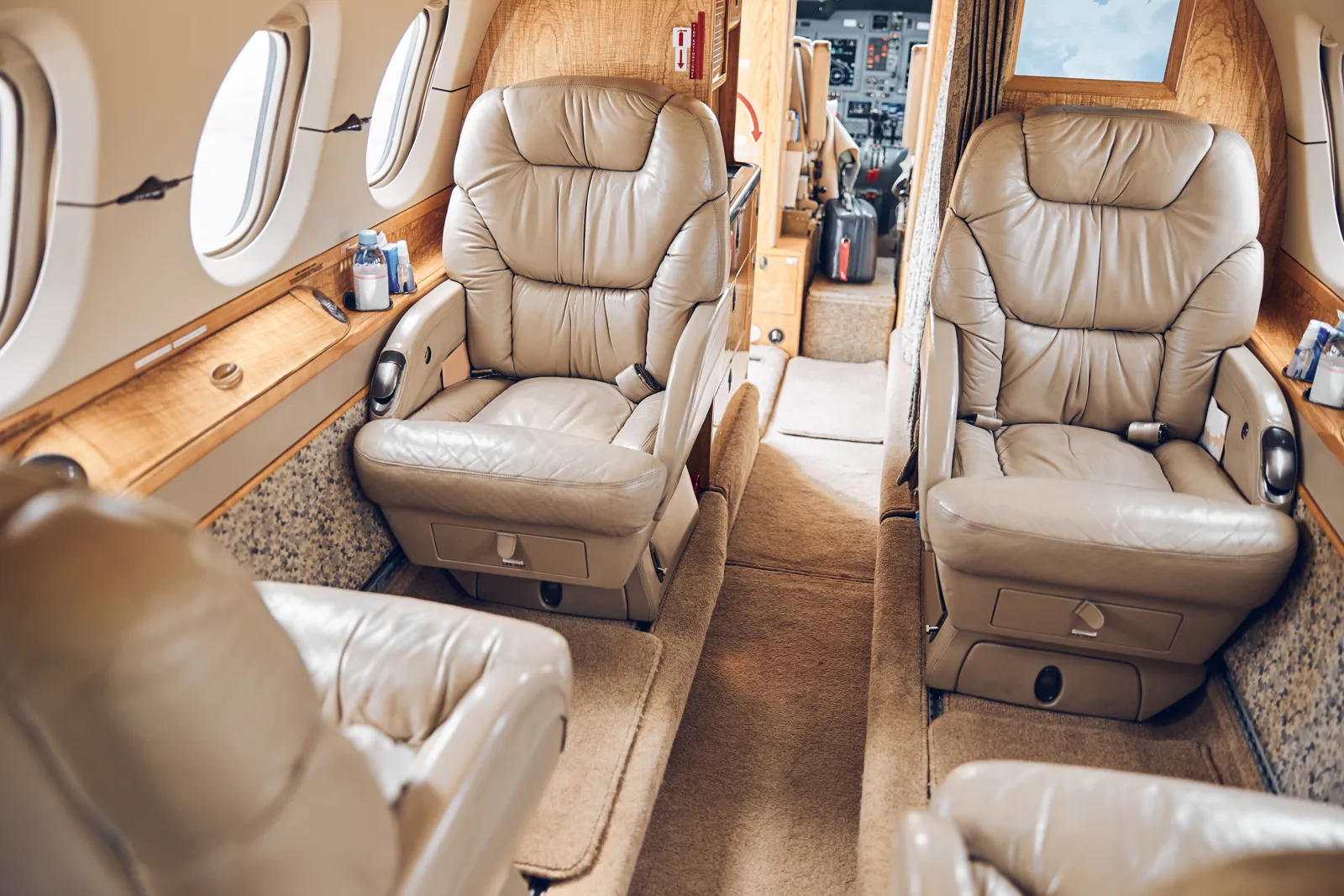 Dassault Falcon 7X Interior: Layout, Cabin Size & Seats